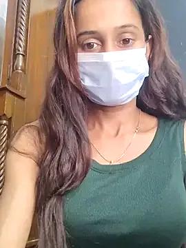 Saharaa from StripChat