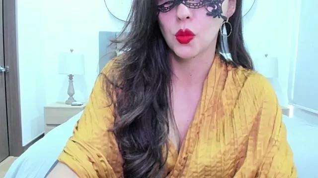 Explore our live girls sluts from our Custom and Multi clubs and checkout exclusive access to highly interactive content, such as shape, hair, titties, pussy type and many more.