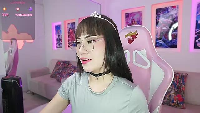 SaharaKramer from StripChat
