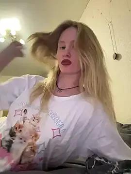 Explore our live girls sluts from our Custom and Multi clubs and checkout exclusive access to highly interactive content, such as shape, hair, titties, pussy type and many more.