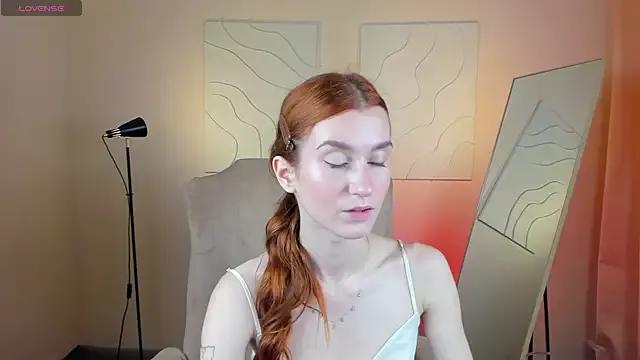 Sally_Biscuit from StripChat