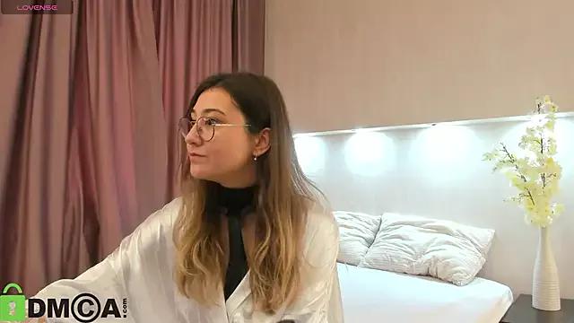 Sally_Manson from StripChat is Freechat