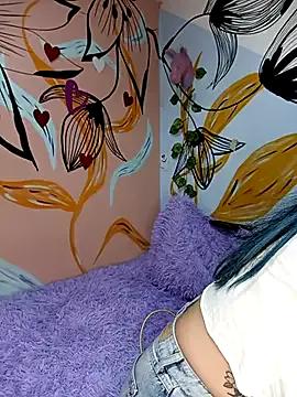 Sally_miller from StripChat is Freechat