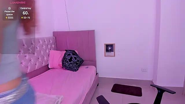 sally_rousse from StripChat
