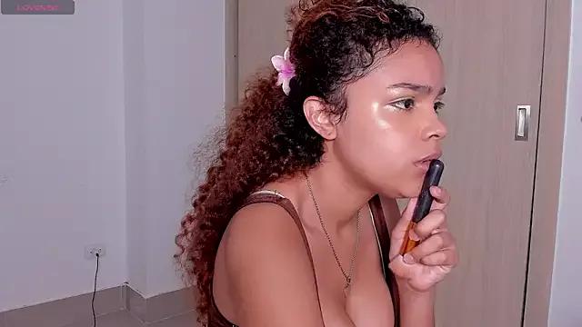 sally_rousse from StripChat