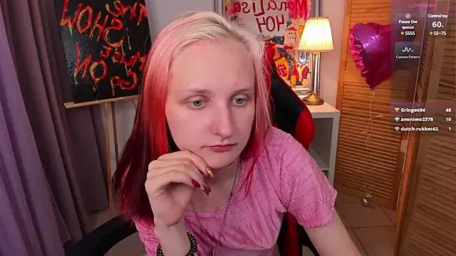 SallyFishery from StripChat