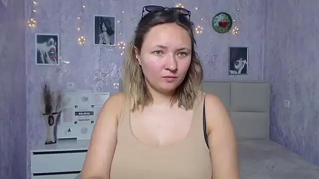 SallyVerda from StripChat