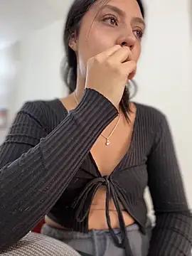 Explore our live girls sluts from our Custom and Multi clubs and checkout exclusive access to highly interactive content, such as shape, hair, titties, pussy type and many more.