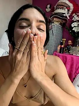 Explore our live girls sluts from our Custom and Multi clubs and checkout exclusive access to highly interactive content, such as shape, hair, titties, pussy type and many more.