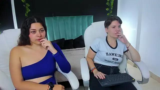 Sam_y_Scarlett from StripChat is Freechat
