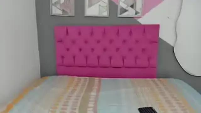 Samanta__evans from StripChat