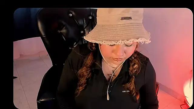 Samanta_cutee from StripChat