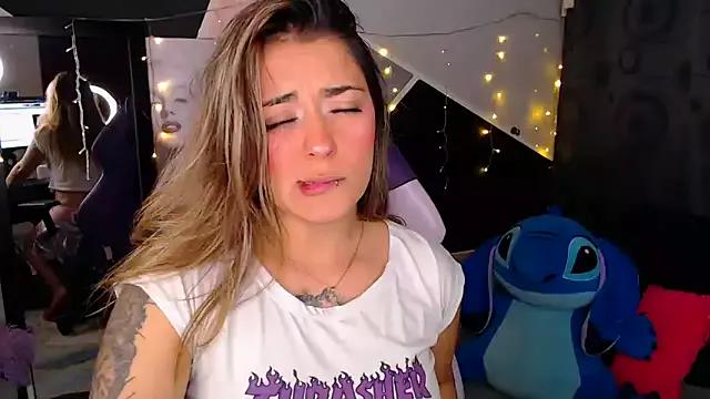 Samanta_james19 from StripChat
