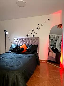 Samantha_e2 from StripChat