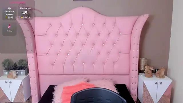 Samantha_Evans_18 from StripChat