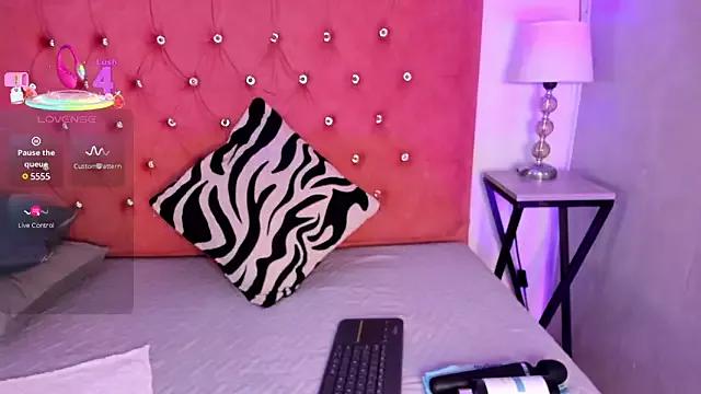 Samantha_Good from StripChat