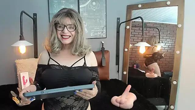 Samantha_mature56 from StripChat