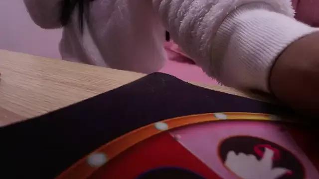 samantha_sw from StripChat