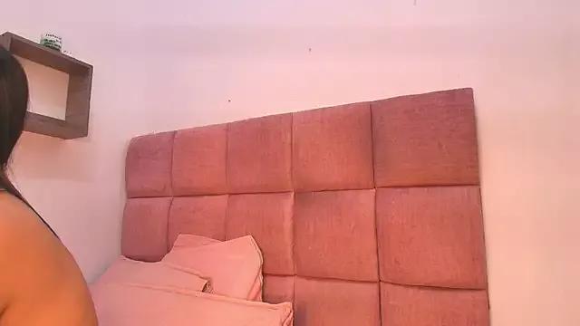 samantha_sw from StripChat