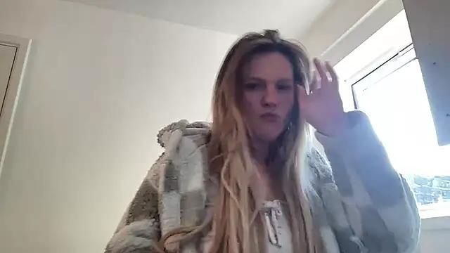 samanthaalice from StripChat