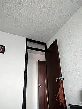 samanthaeliott22 from StripChat