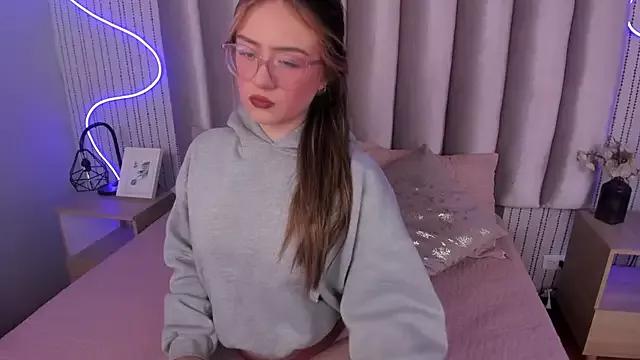 SamanthaPeachss from StripChat