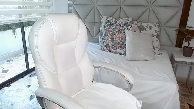 samara18_18_ from StripChat