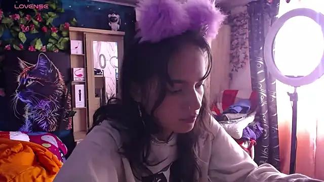 Explore our live girls sluts from our Custom and Multi clubs and checkout exclusive access to highly interactive content, such as shape, hair, titties, pussy type and many more.