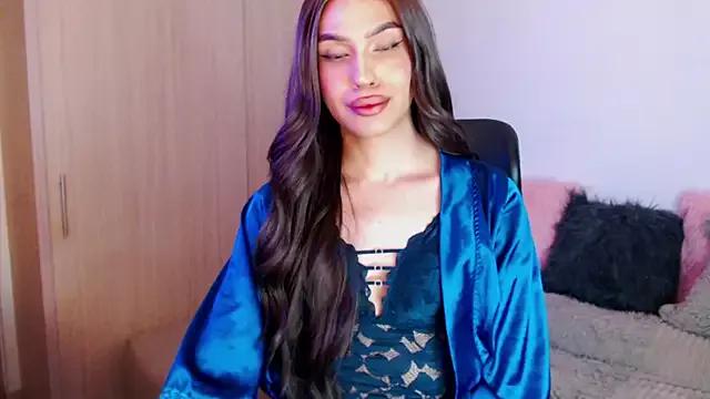 Explore our live girls sluts from our Custom and Multi clubs and checkout exclusive access to highly interactive content, such as shape, hair, titties, pussy type and many more.