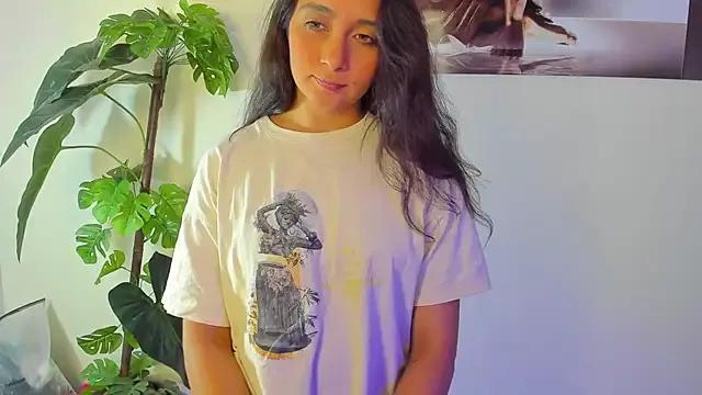 SamayRyann from StripChat is Freechat