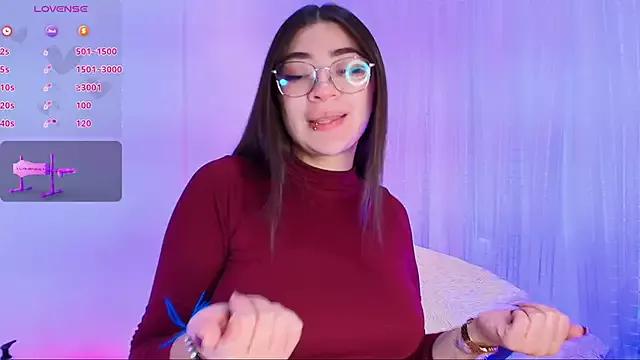 Explore our live girls sluts from our Custom and Multi clubs and checkout exclusive access to highly interactive content, such as shape, hair, titties, pussy type and many more.