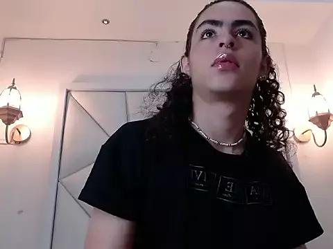 Samiwilliams from StripChat is Freechat