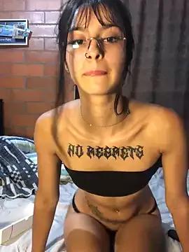 Photos of samm_2006 from StripChat is Private