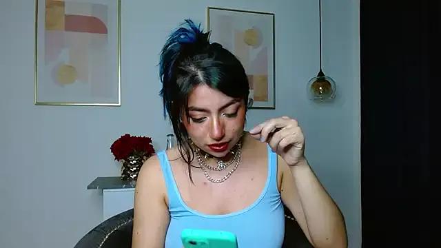 Explore our live girls sluts from our Custom and Multi clubs and checkout exclusive access to highly interactive content, such as shape, hair, titties, pussy type and many more.