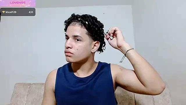 samxx_muscle from StripChat is Freechat