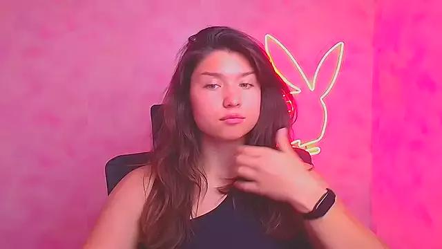 Explore our live girls sluts from our Custom and Multi clubs and checkout exclusive access to highly interactive content, such as shape, hair, titties, pussy type and many more.