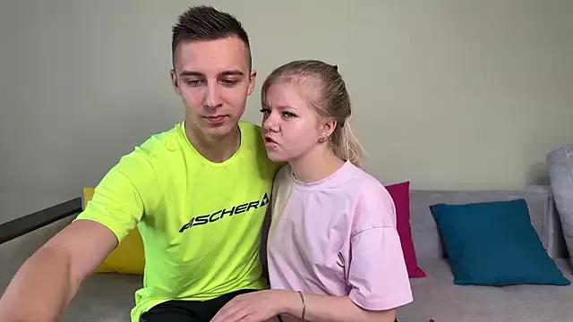 SandraGaze from StripChat is Freechat