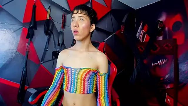 Photos of Santiago_LatinBoy from StripChat is Freechat