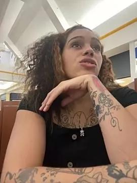 sapphirestorm8 from StripChat