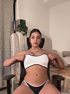Explore our live girls sluts from our Custom and Multi clubs and checkout exclusive access to highly interactive content, such as shape, hair, titties, pussy type and many more.