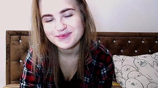 Sara4uu from StripChat