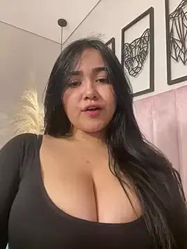 Explore our live girls sluts from our Custom and Multi clubs and checkout exclusive access to highly interactive content, such as shape, hair, titties, pussy type and many more.