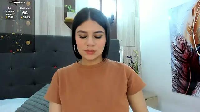 Sara_Johnsonn from StripChat