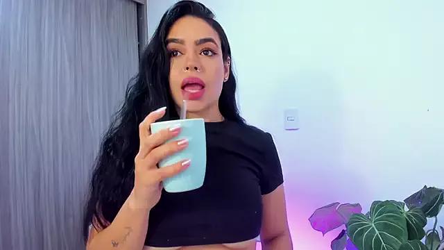 Sara_Leblanc from StripChat