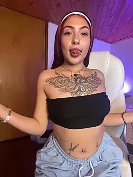 Sara_pink18 from StripChat is Freechat