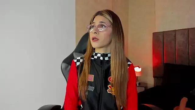 Explore our live girls sluts from our Custom and Multi clubs and checkout exclusive access to highly interactive content, such as shape, hair, titties, pussy type and many more.