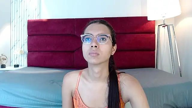 sara_saenz99 from StripChat