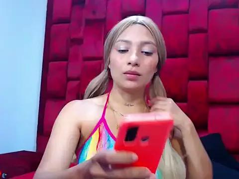 Explore our live girls sluts from our Custom and Multi clubs and checkout exclusive access to highly interactive content, such as shape, hair, titties, pussy type and many more.