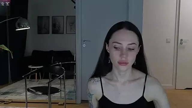 Sara_Tranquil from StripChat