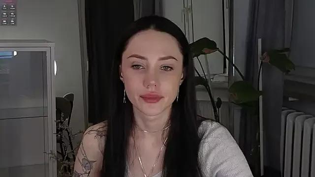 Sara_Tranquil from StripChat